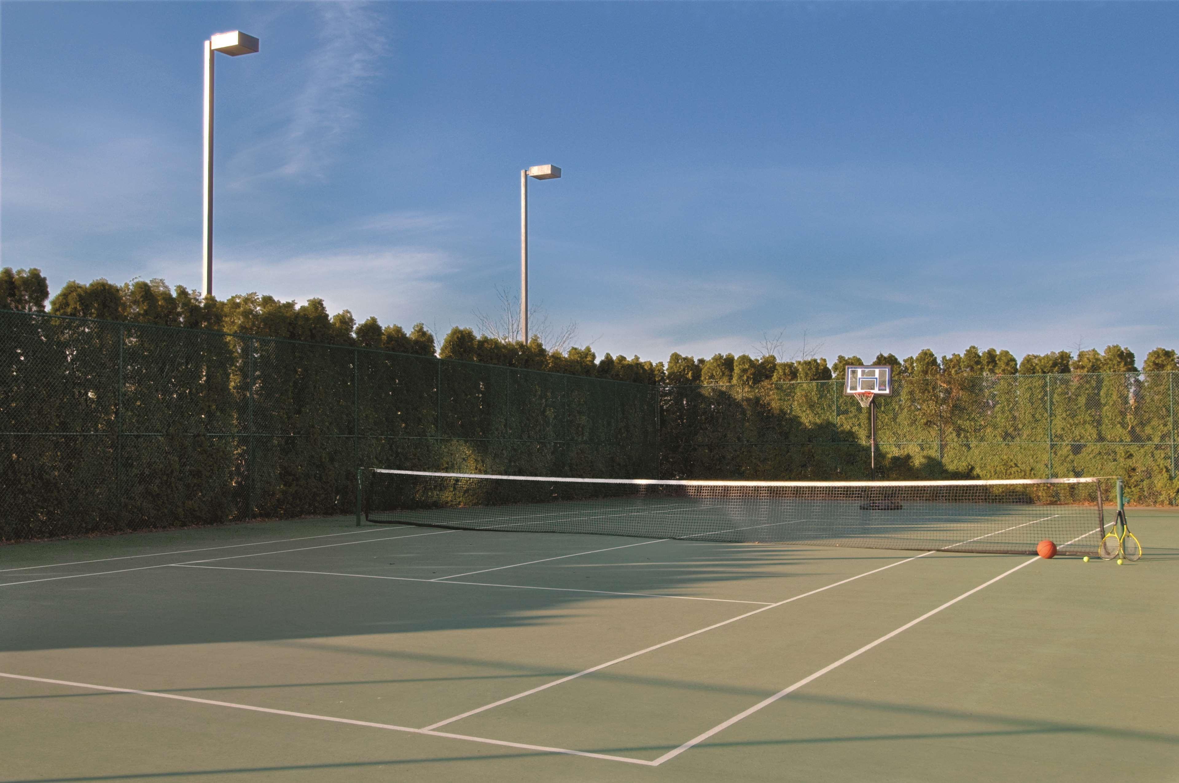 Hilton Long Island/Huntington Melville Exterior foto
