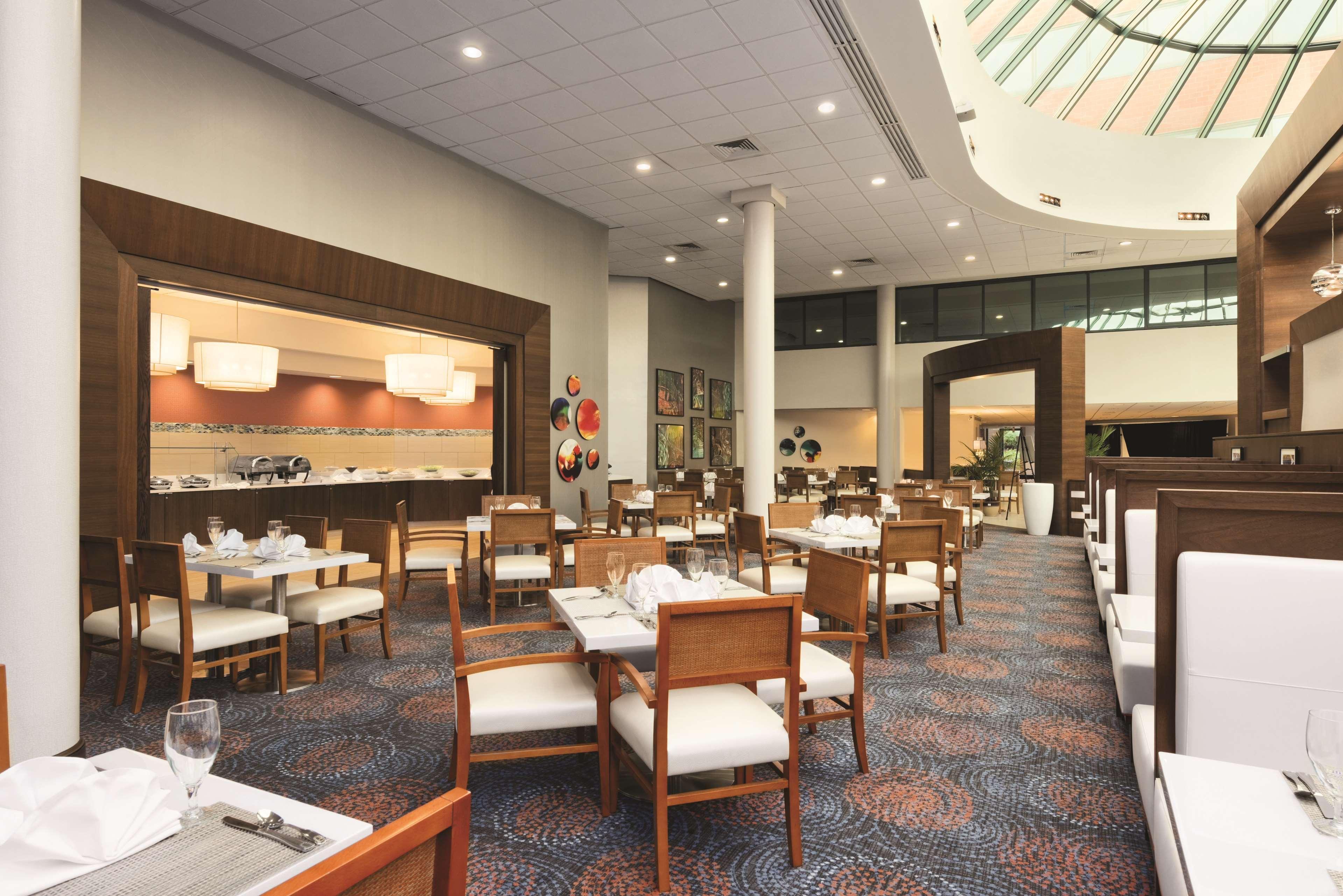 Hilton Long Island/Huntington Melville Exterior foto