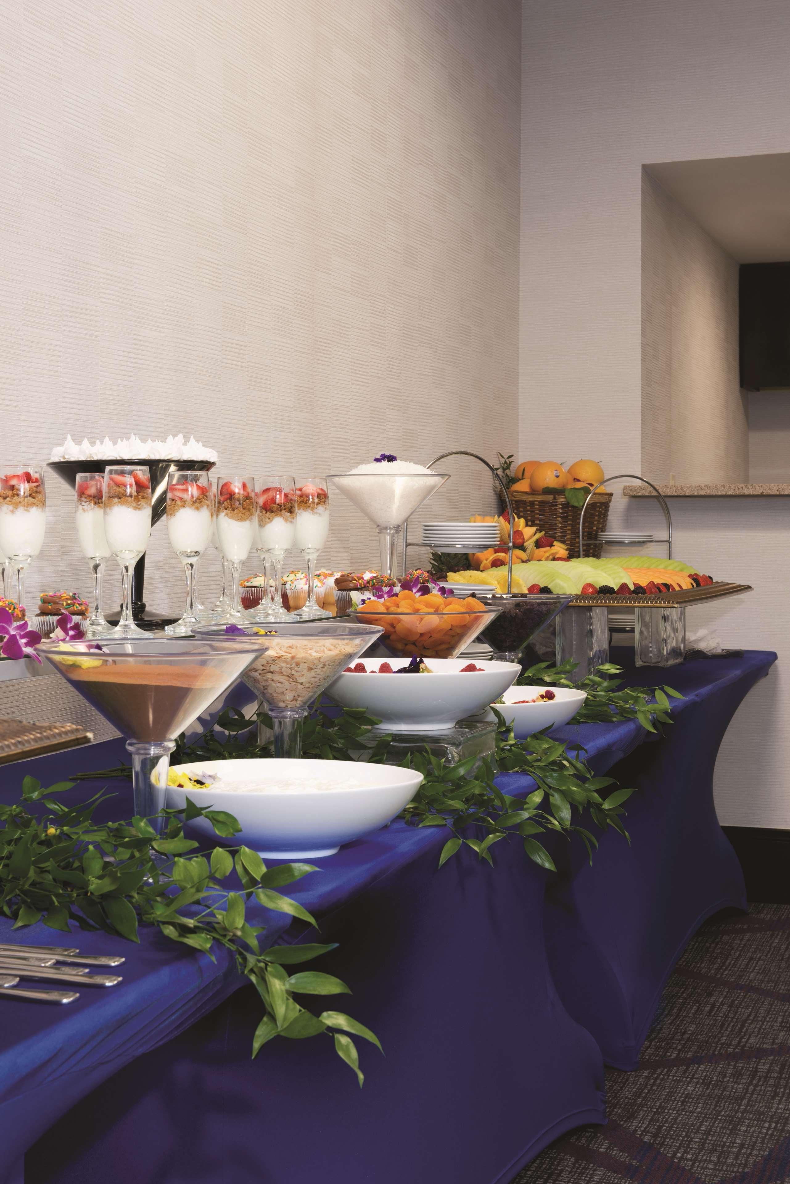Hilton Long Island/Huntington Melville Restaurante foto